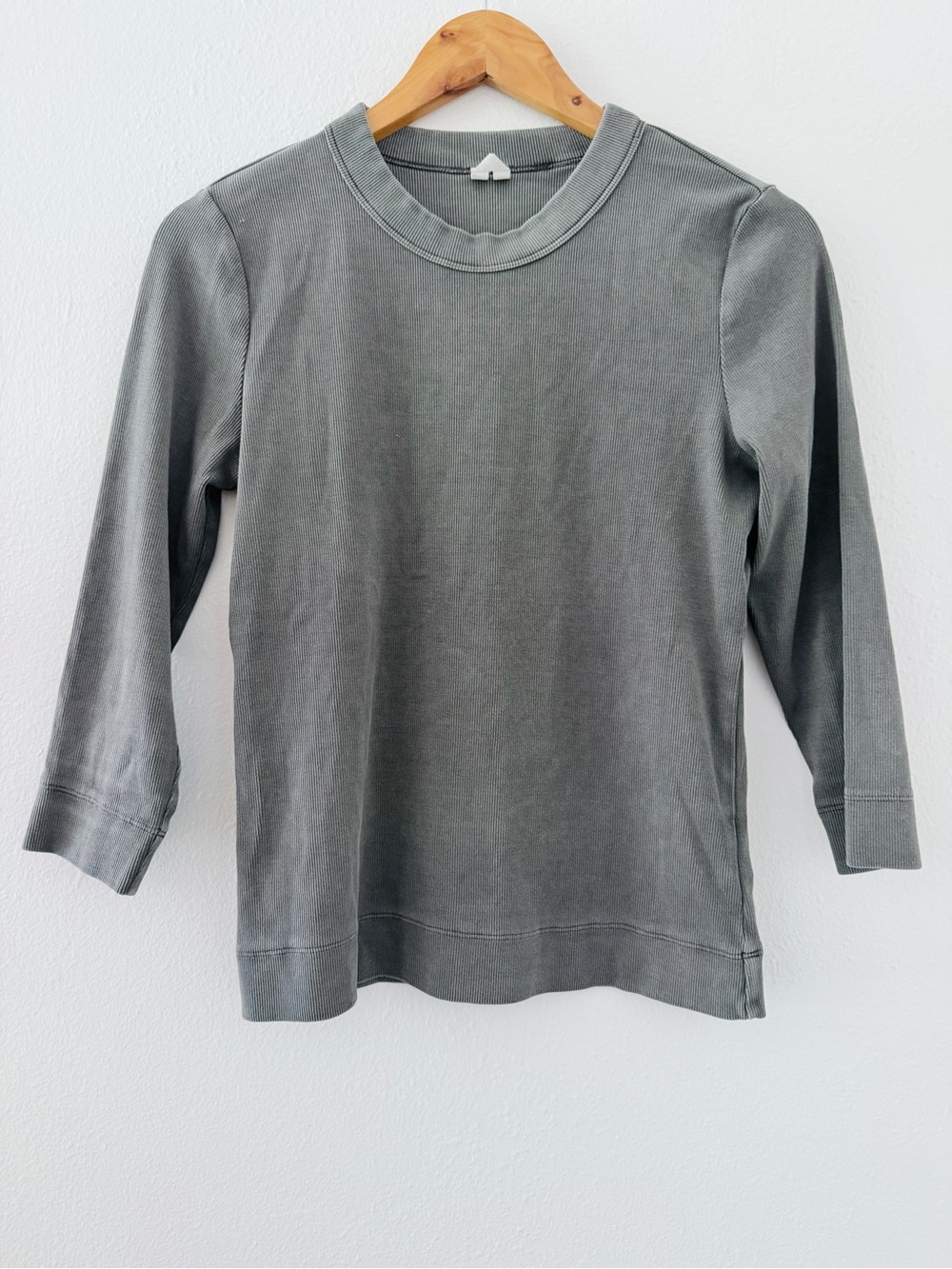 Arket Gray Ribbed Tee - Picture 1 of 7